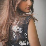 Soul Sister since 1969 - Cropped sleeveless tie front blouse - Black and white floral